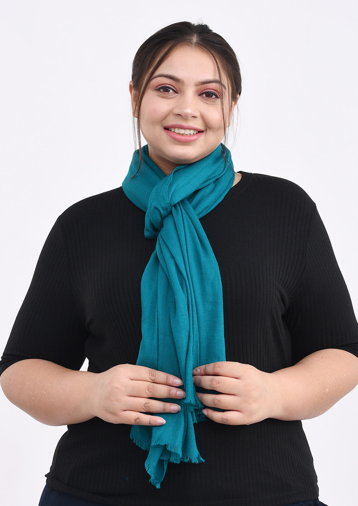 model styling luxe cashmere wool teal scarf #color_Teal